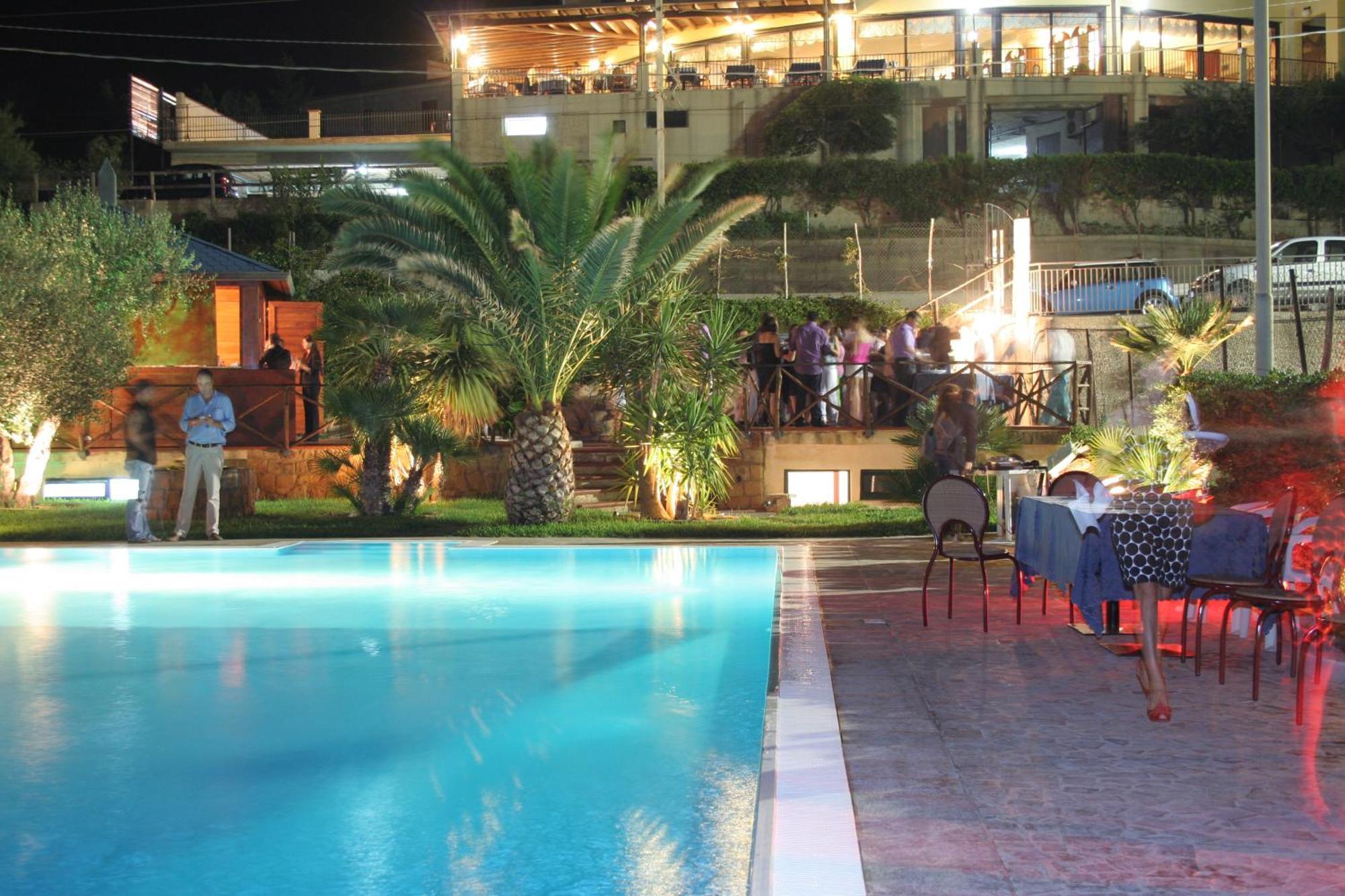 Hotel Za Maria Santo Stefano di Camastra Esterno foto