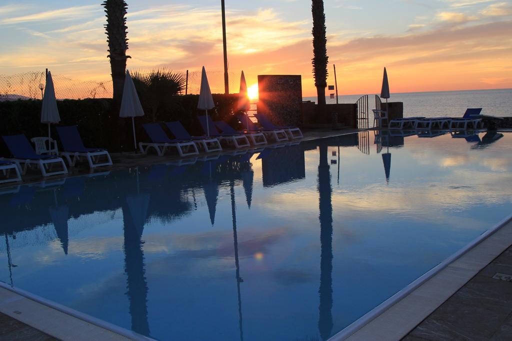 Hotel Za Maria Santo Stefano di Camastra Esterno foto